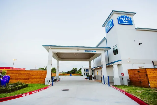 Palace Inn Blue Hwy 6 & Westpark Tollway