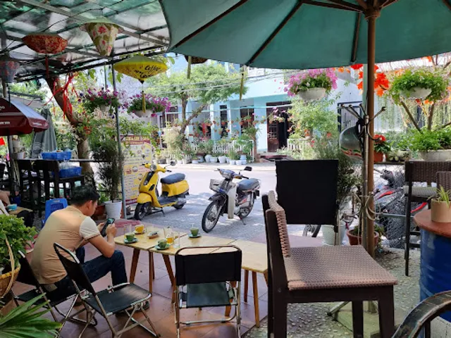 THANH Restaurant & Coffee