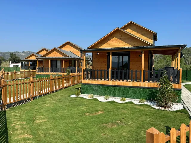 Lake House Kayacık