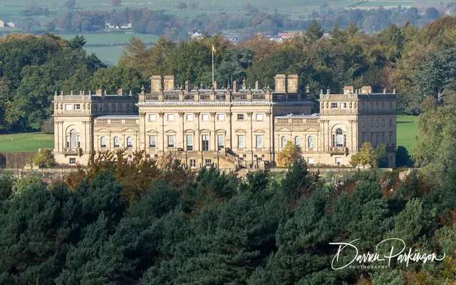 Lofthouse Lodge, Harrogate Road, Harewood, LEEDS LS17 9LU