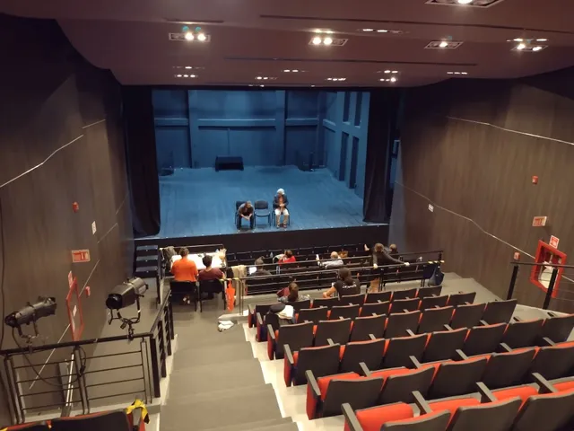 UNIVERSIDAD AUTONOMA METROPOLITANA Teatro casa de la paz