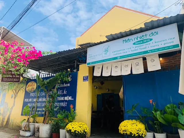 Tiệm Miền Nhiệt Đới