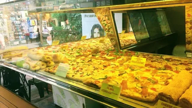 La Nonna Pizza Al Metro & Snack Skiathos