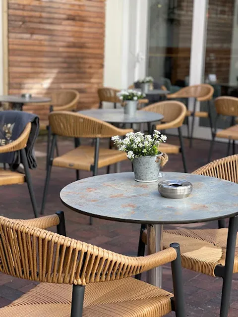 Cafe CENTRAL - Lüneburg Restaurant, Café & Bar