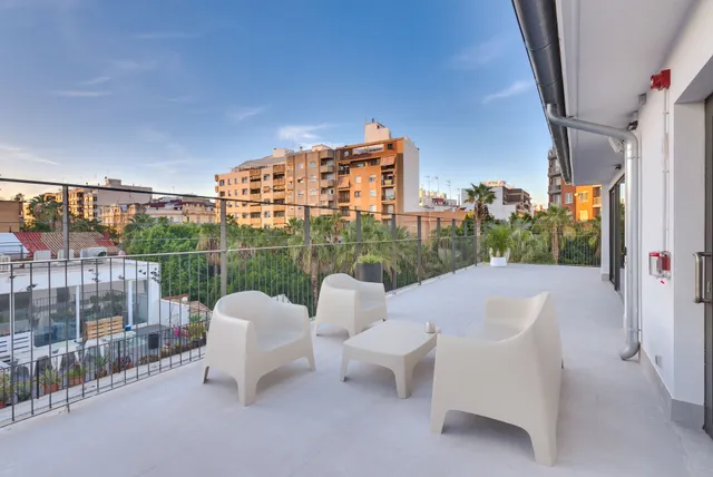 Livensa Living Studios Valencia Viveros