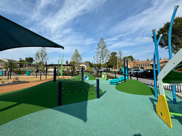 Sequoit Creek Park - Village of Antioch