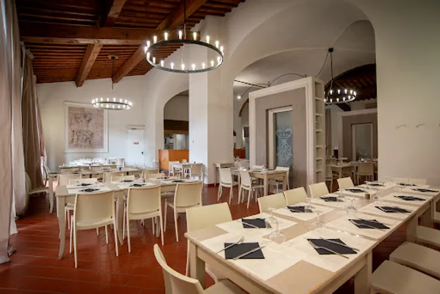 Le Scuderie de l' Antinoro