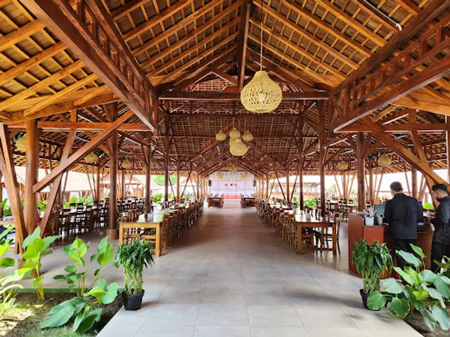 Gubug Makan Mang Engking Gubeng Surabaya