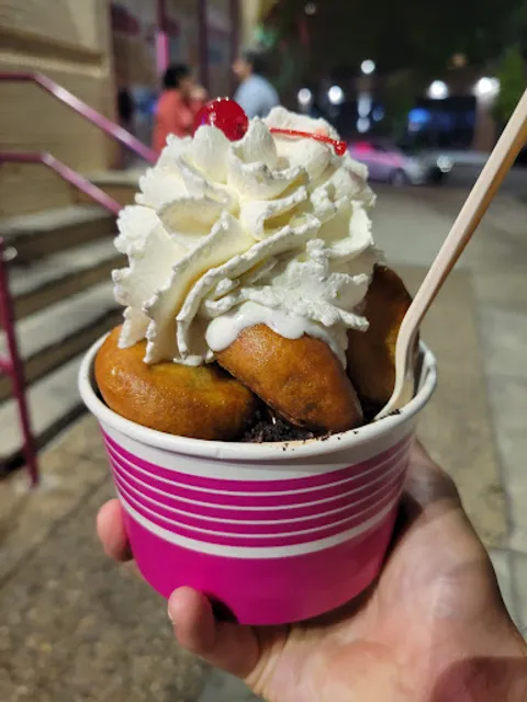 Coco's Cookies and Creamery