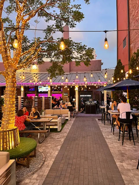 Downtown Social House