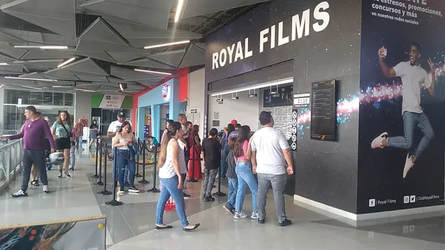 MULTICINE ROYAL FILMS, C.C NUESTRO CARTAGO