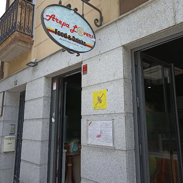 Arepa Lovers. Colombian Street Food