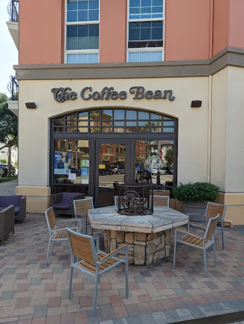 The Coffee Bean & Tea Leaf