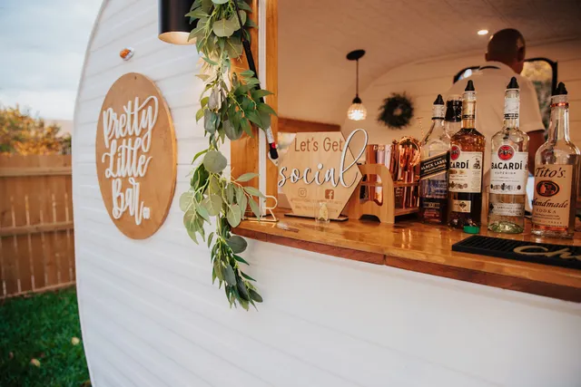 Pretty Little Bar Co.