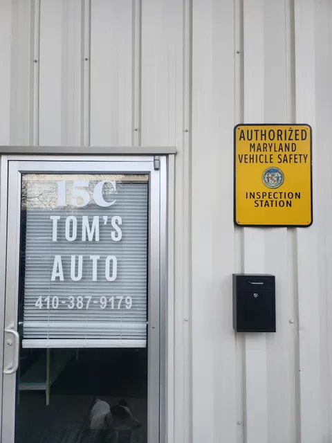 Tom's Auto