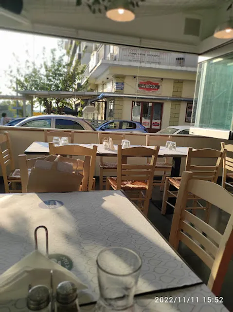 Μις Ελέν (Κυρά-Λένη)