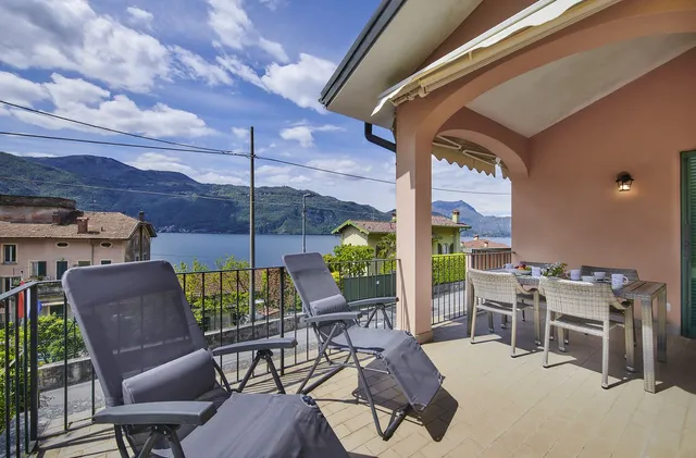 CASA DELLA MUSICA APARTMENT Lake view and garden (codice CIN IT097046C2Z8QVXHM3)