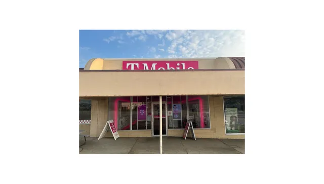 T-Mobile Authorized Retailer