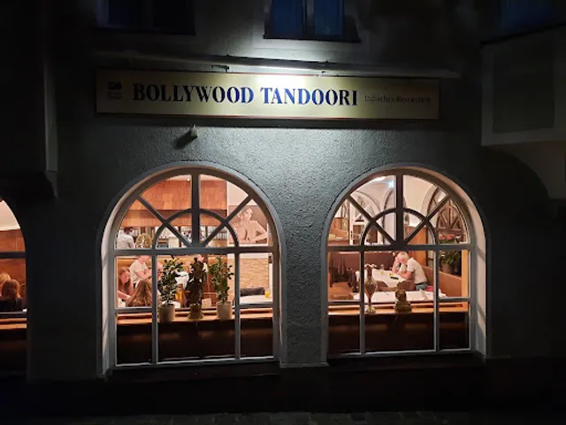 Bollywood Tandoori