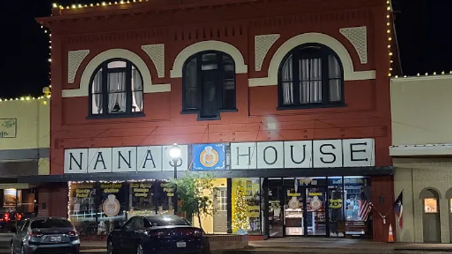 Nana's House of Treats