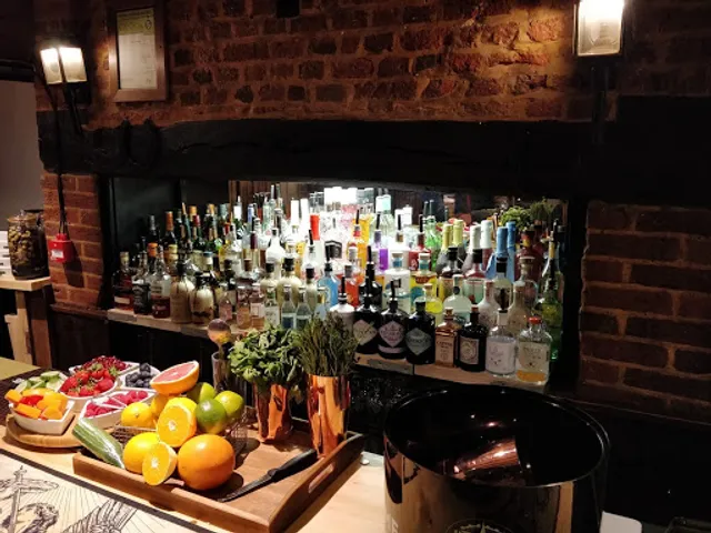 White Hart - Alehouse & Kitchen