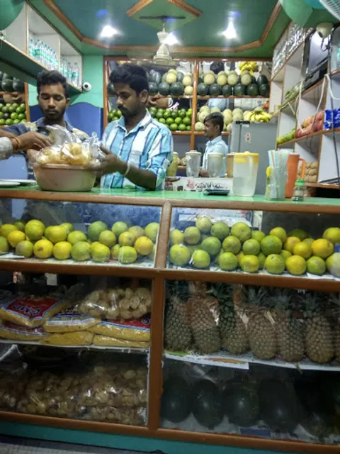 Sri Ganesh Fruit Juice And Chats