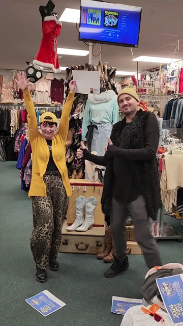 Lucky Star Consignment Clothing Kingston