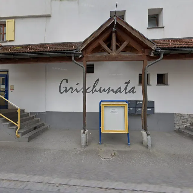 Grischunata-Hotel Weiss Kreuz