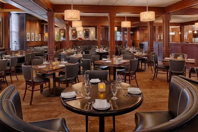 Mission Oak Grill - Newburyport