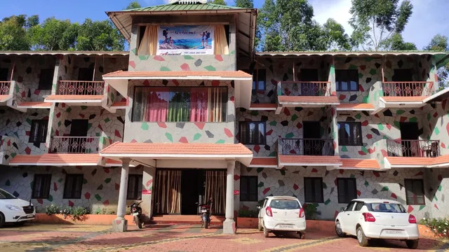 OYO 22707 Anand Resort Vattavada