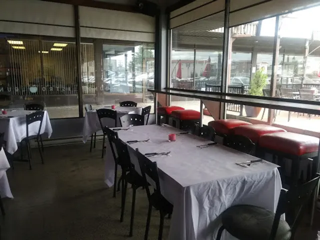 Resto Café Time Square