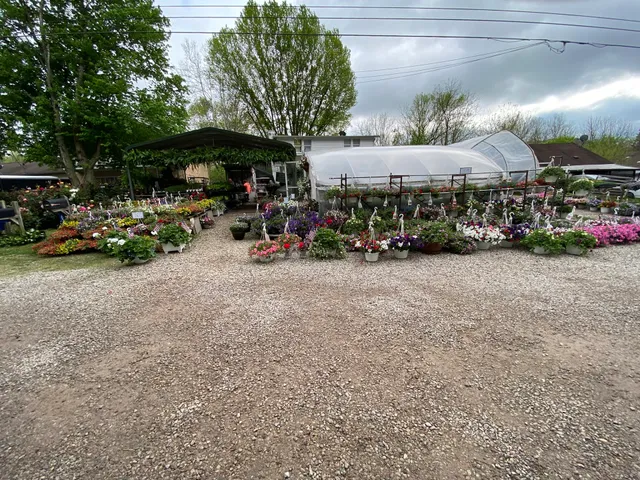 Fannin Family Farm (The nelsonville greenhouse and farm market)