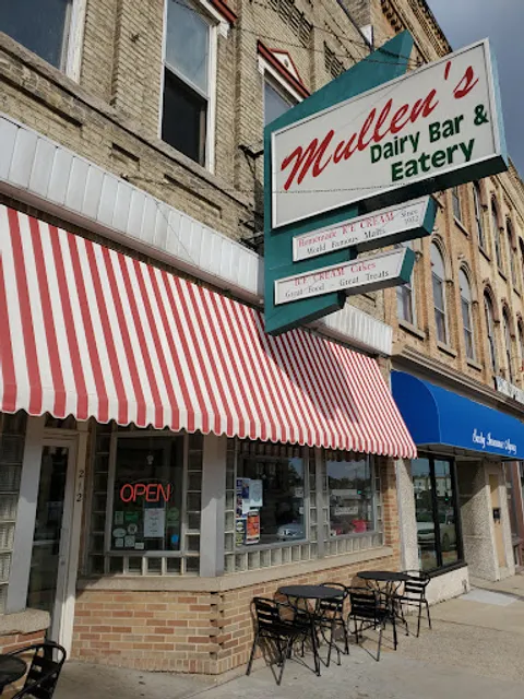 Mullen's Dairy Bar - Watertown