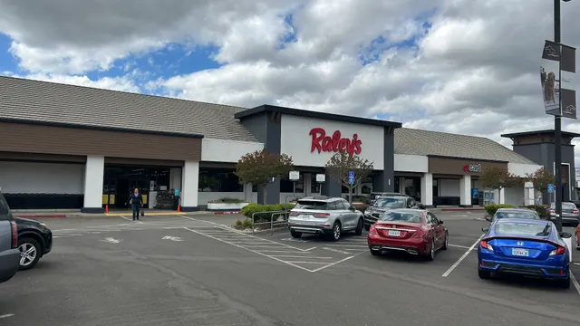 Country Gables Shopping Center