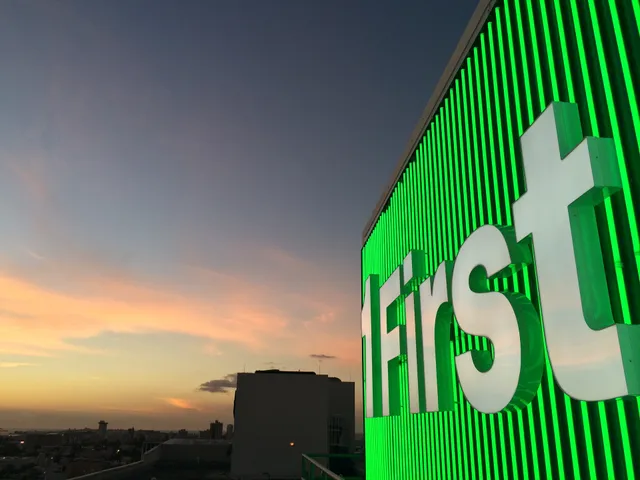 FirstBank-Sucursal Plaza Las Américas