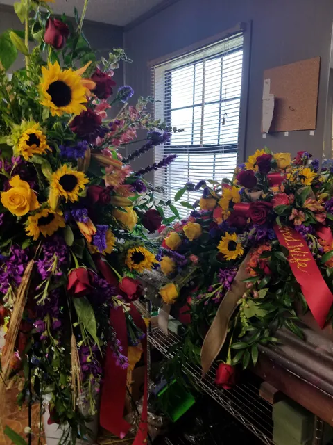 The Lazy Daisy Flowers & Gifts