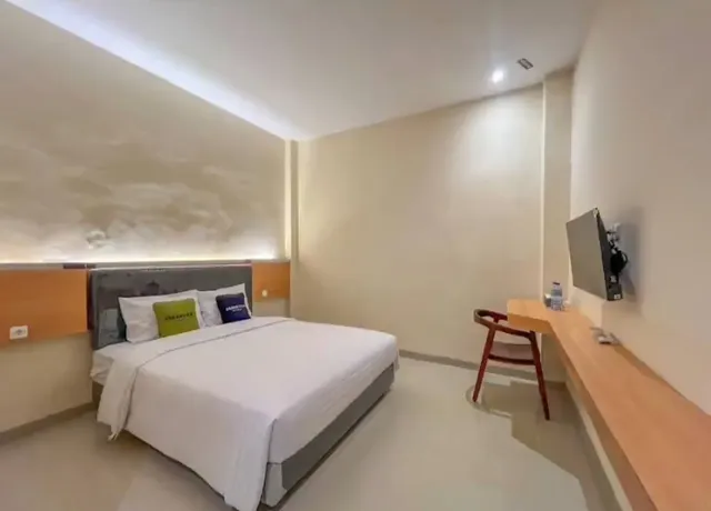 Guest House Hj Muriyah Syariah Slawi Mitra RedDoorz