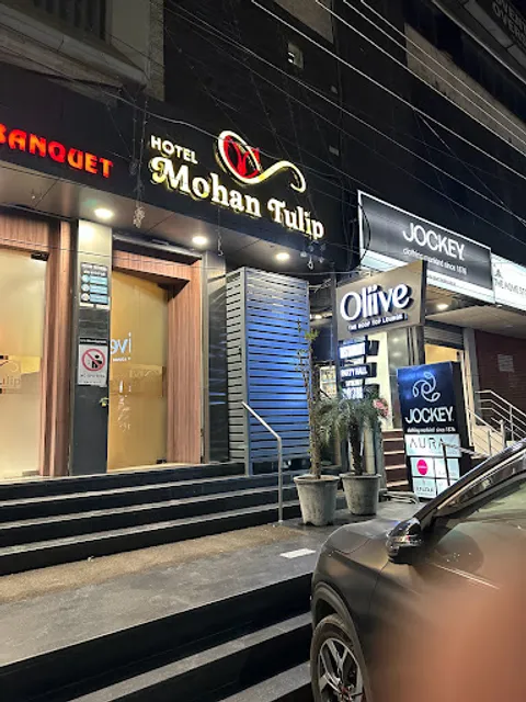 Oliive:vegetarian multicuisine rooftop