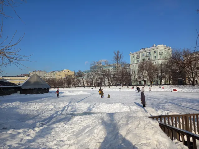 Chistye Prudi ice rink