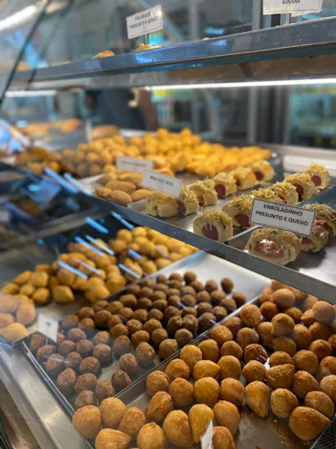 Padaria e confeitaria Jardim dos Pães