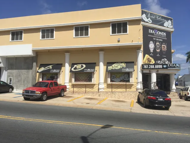 Santa Juanita Diamonds & Fragrances