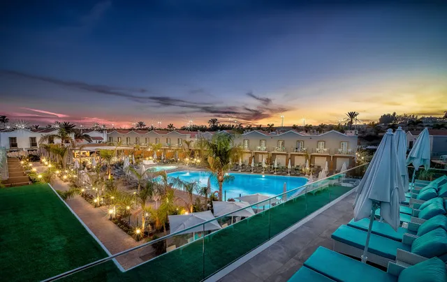 Hotel LIVVO Los Calderones