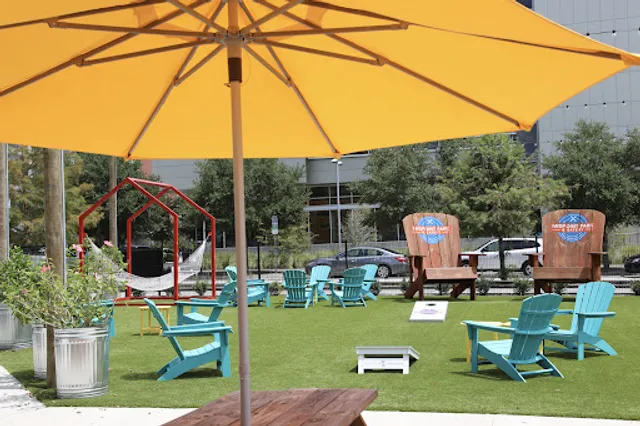 Midpoint Park and Eatery | Food Truck and Restaurant Park