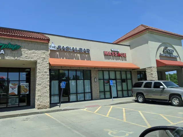 Heritage Square Shopping Center