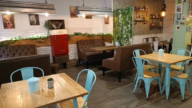 the camden market candas