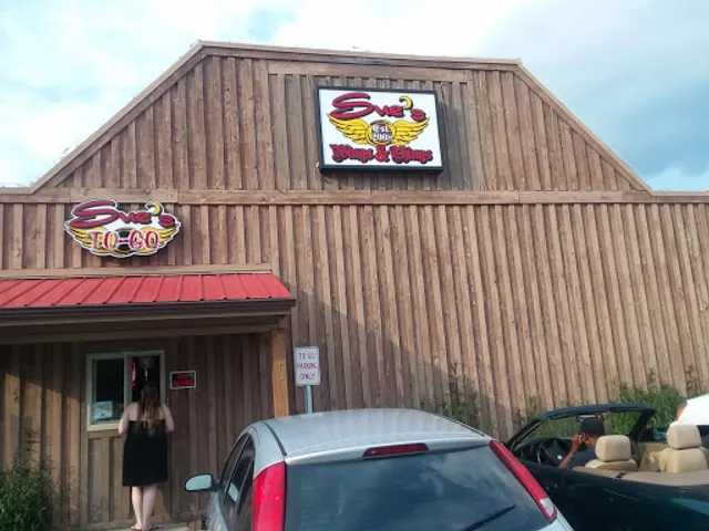 Sue's Wings & Things