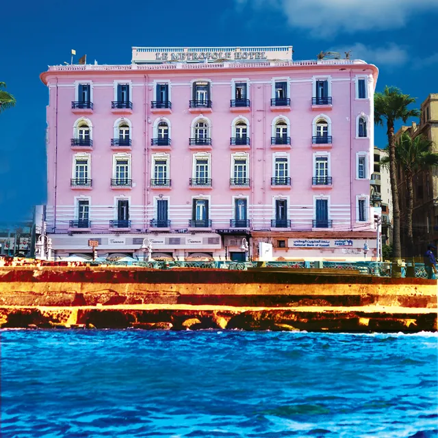 Paradise Inn - Le Metropole Hotel