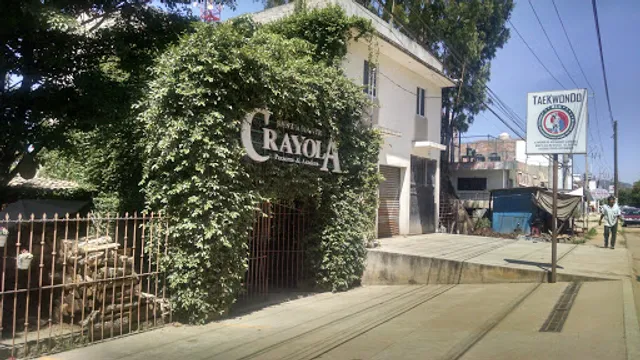 Resturante Crayola Pizzeria y Asadero