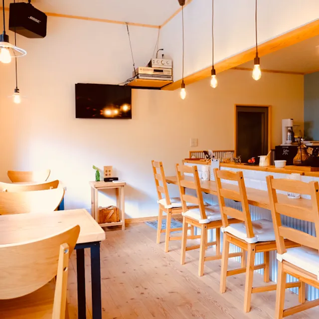 cafe BONDS & BONDS HOUSE