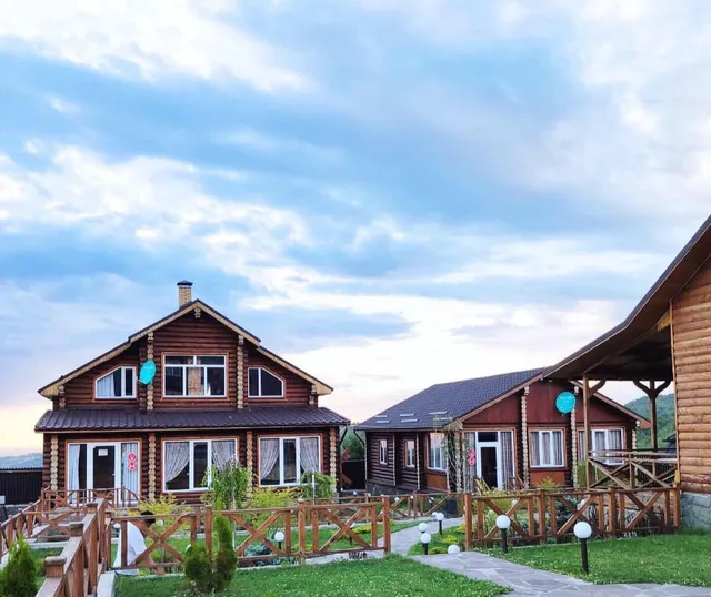 VIP TAU RESORT Коттеджный комплекс , аренда коттеджей на сутки